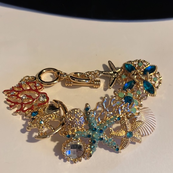 Starfish gorgeous beach themed bracelet NWT - Picture 6 of 6